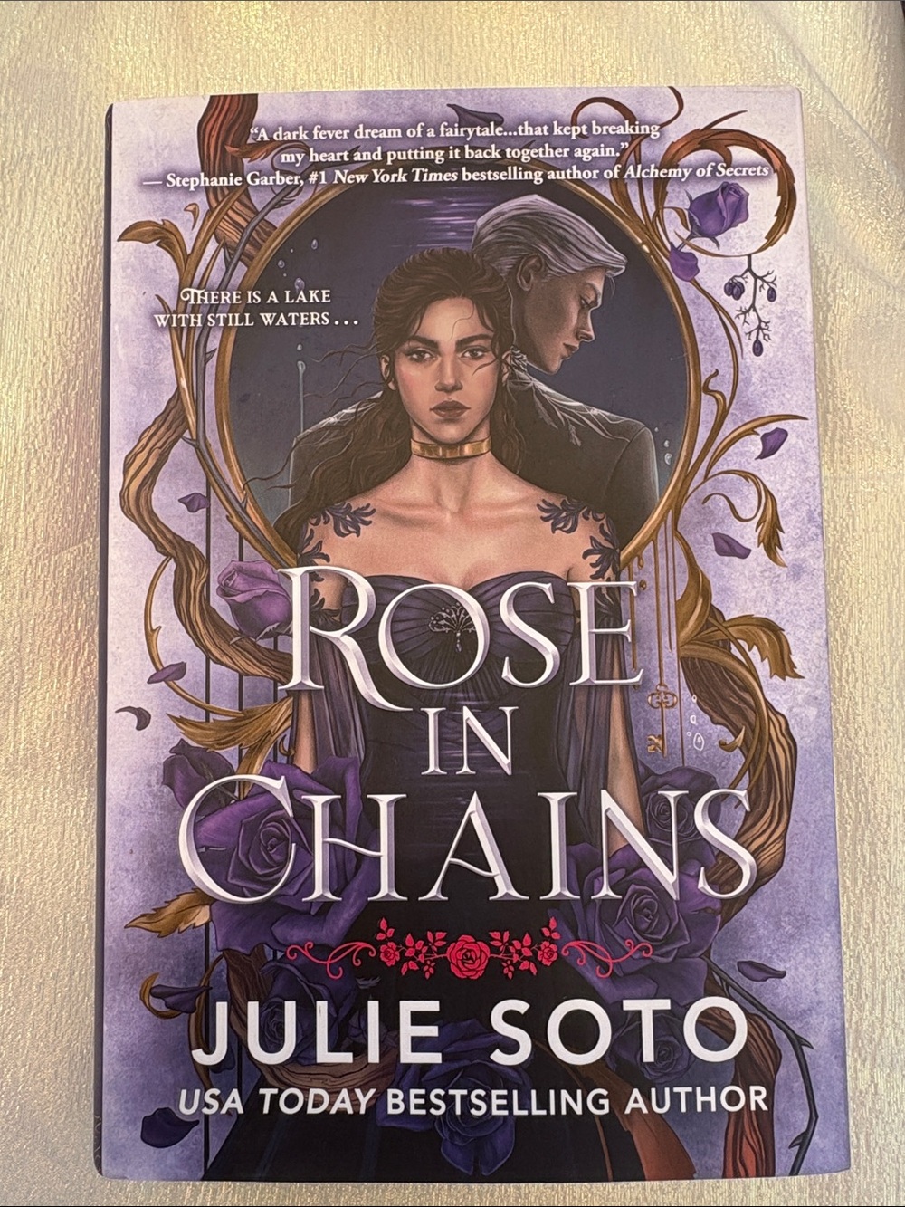 Rose in chains Paperbacks —Julie Soto